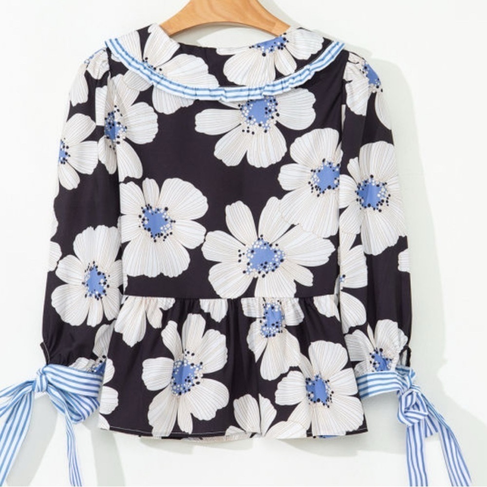 Floral Black and Blue Women's Top - Picture 4 of 9